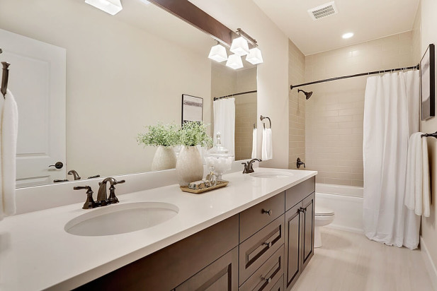 Luxury Custom Home Bathroom - John Buchan Homes